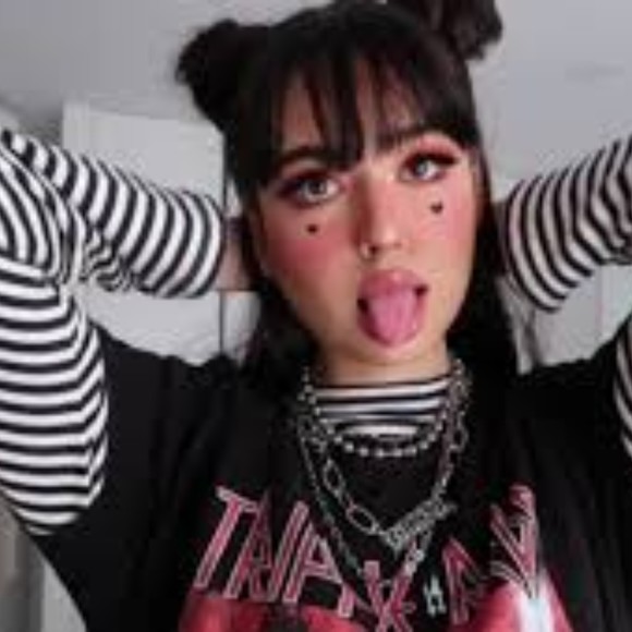 Meet your Posher, Conner - Picture 1 of 1